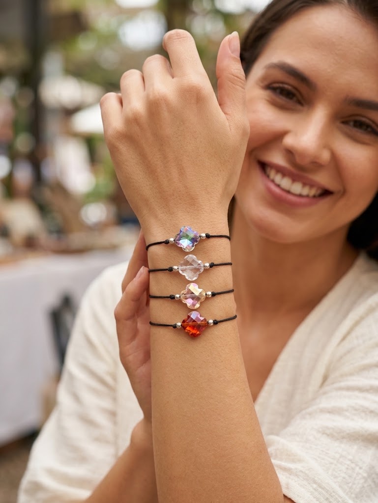 ✞ Suerte ✞   Bracelet artisanal modèle blanc irisé