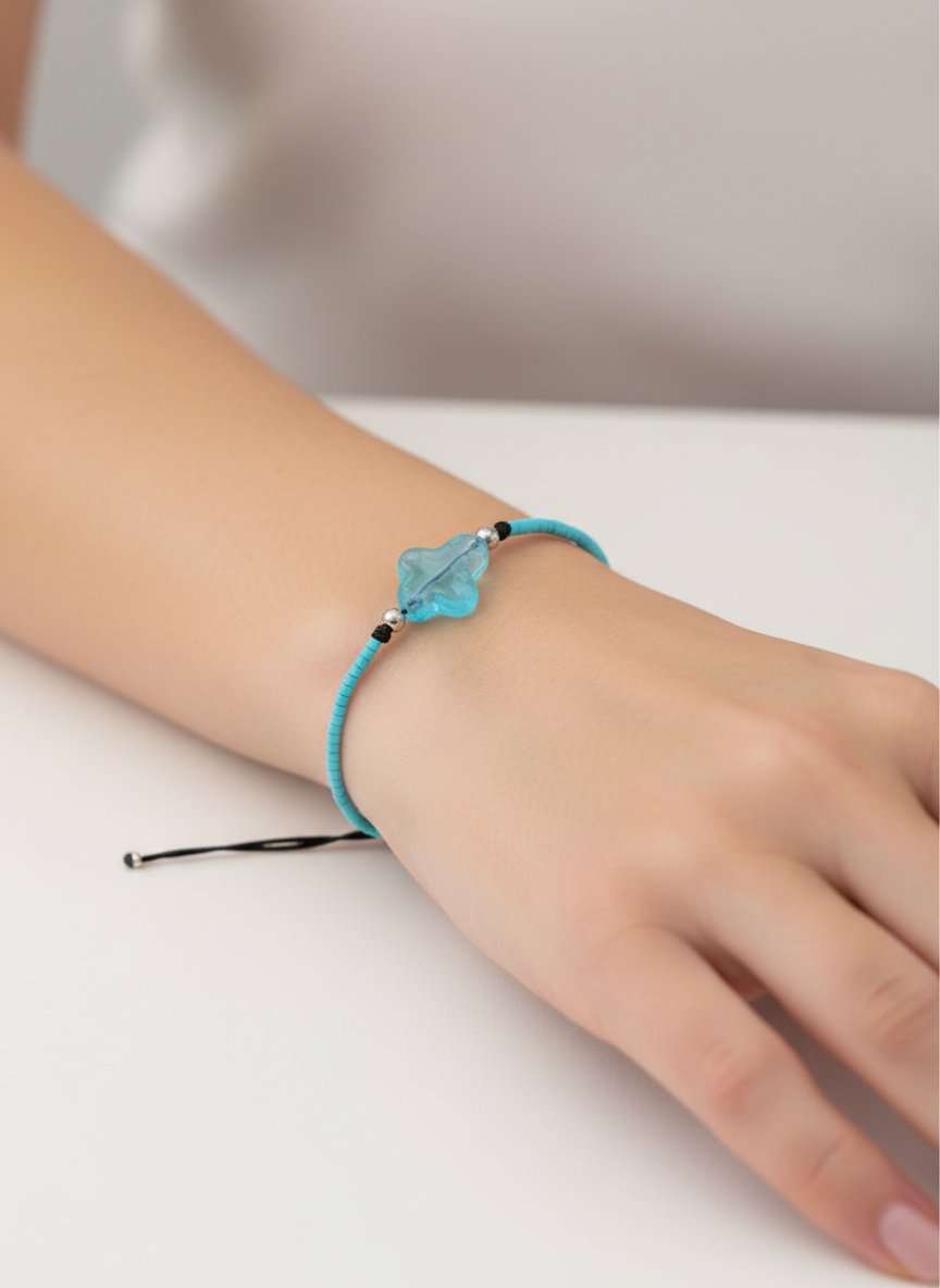 ✞  Bonita Cruz ✞   Bracelet artisanal modèle bleu clair