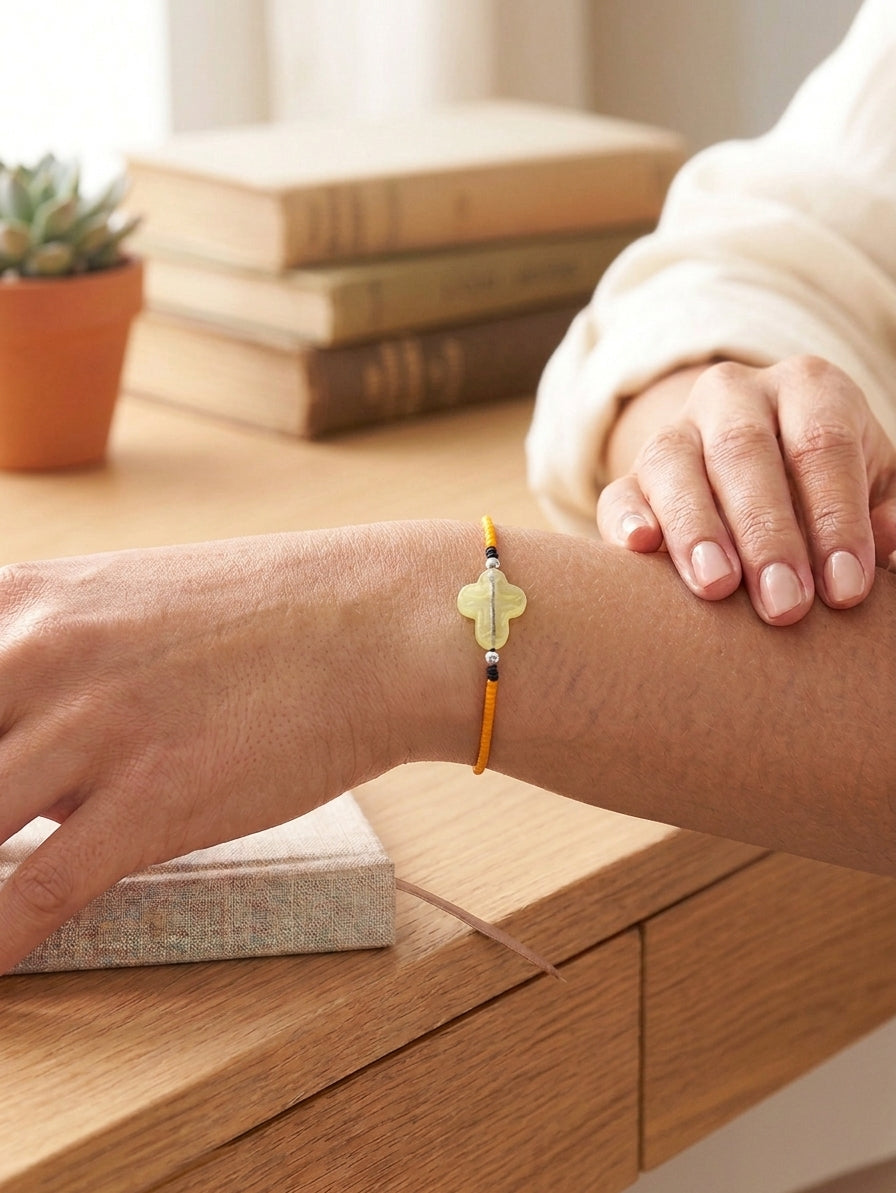 ✞  Bonita Cruz ✞   Bracelet artisanal modèle jaune soleil